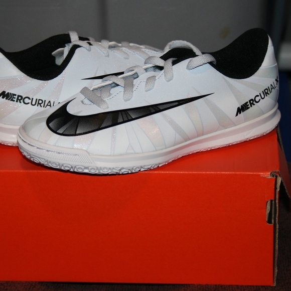 Untado Decepción clima Nike Jr. Shoes | Nike Jr Mercurialx Vortex 3 Cr7 Ic Soocer Shoe New | Poshmark Untado Decepción clima Nike Jr. Shoes | Nike Jr Mercurialx Vortex 3 Cr7 Ic Soocer Shoe New | Poshmark